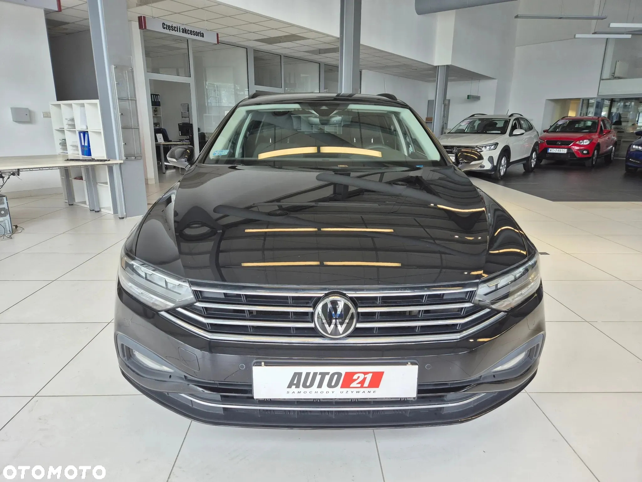Volkswagen Passat 2.0 TSI Business DSG - 2