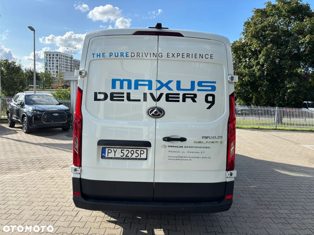 Maxus Deliver 9 - 5