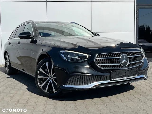 Mercedes-Benz Klasa E 300 de Avantgarde - 5