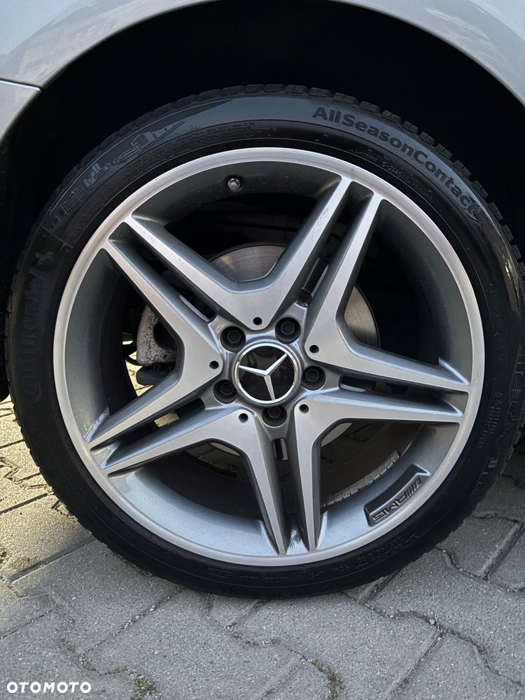 Mercedes-Benz CLA 180 7G-DCT - 13