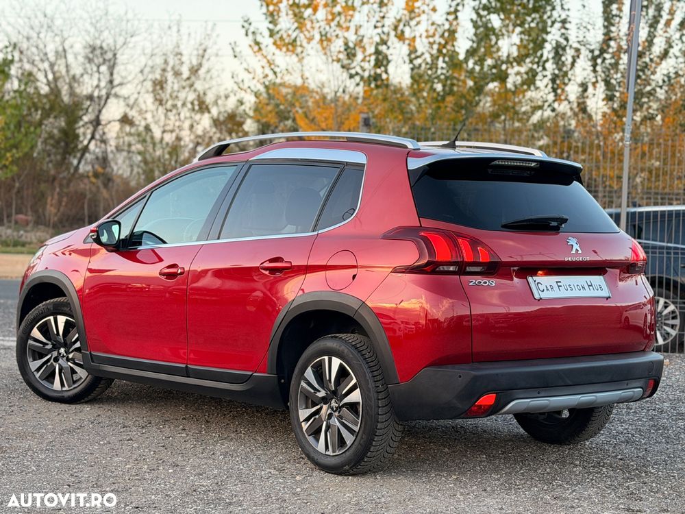 Peugeot 2008 PureTech 110 GPF Stop&Start EAT6 Allure - 4