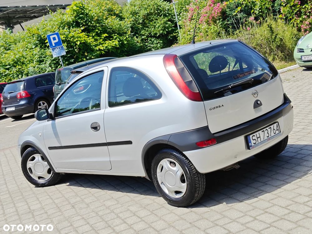 Opel Corsa 1.2 16V Enjoy - 4