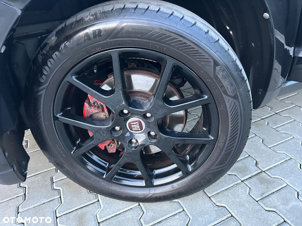 Fiat Freemont 2.0 Multijet Black Code AWD - 25