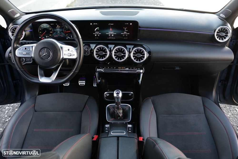 Mercedes-Benz A 180 d AMG Line - 32