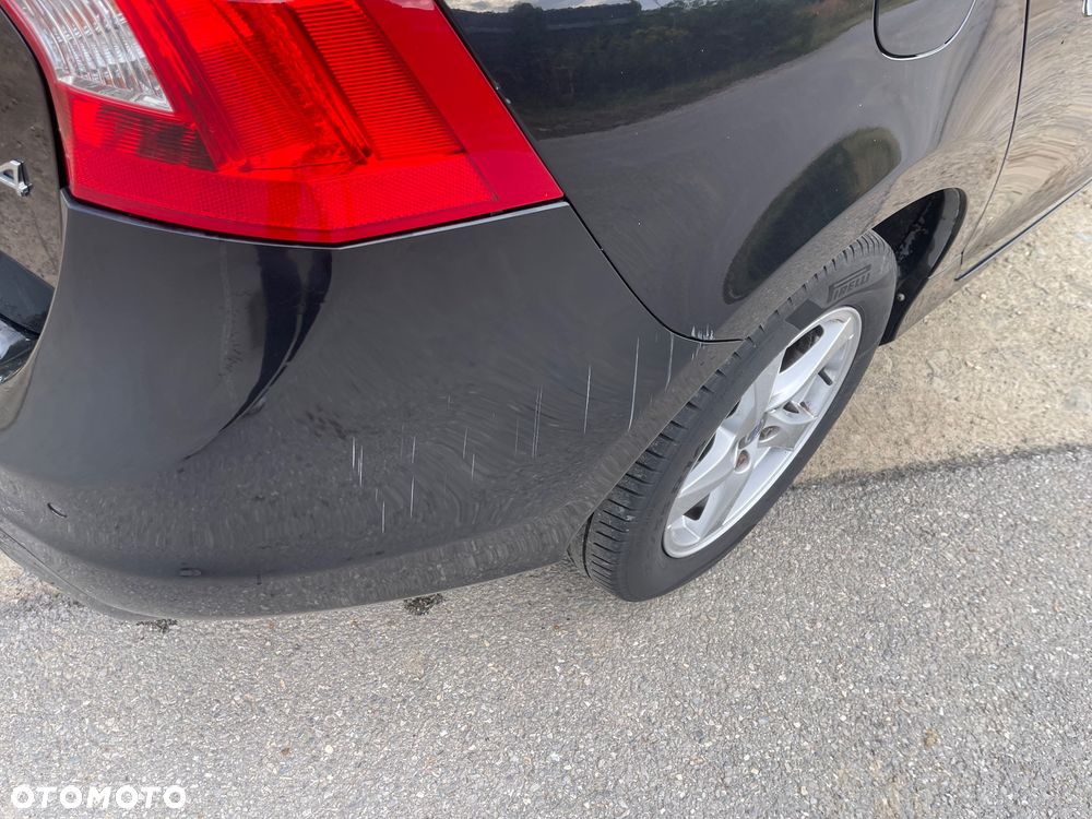 Volvo V60 D4 Edition - 18