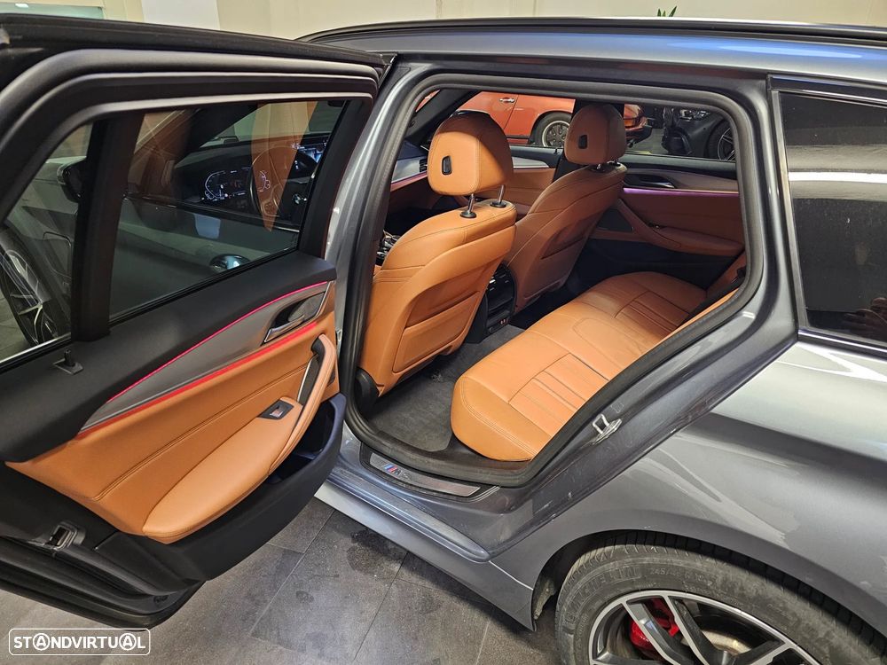 BMW 530 e Pack Desportivo M - 14