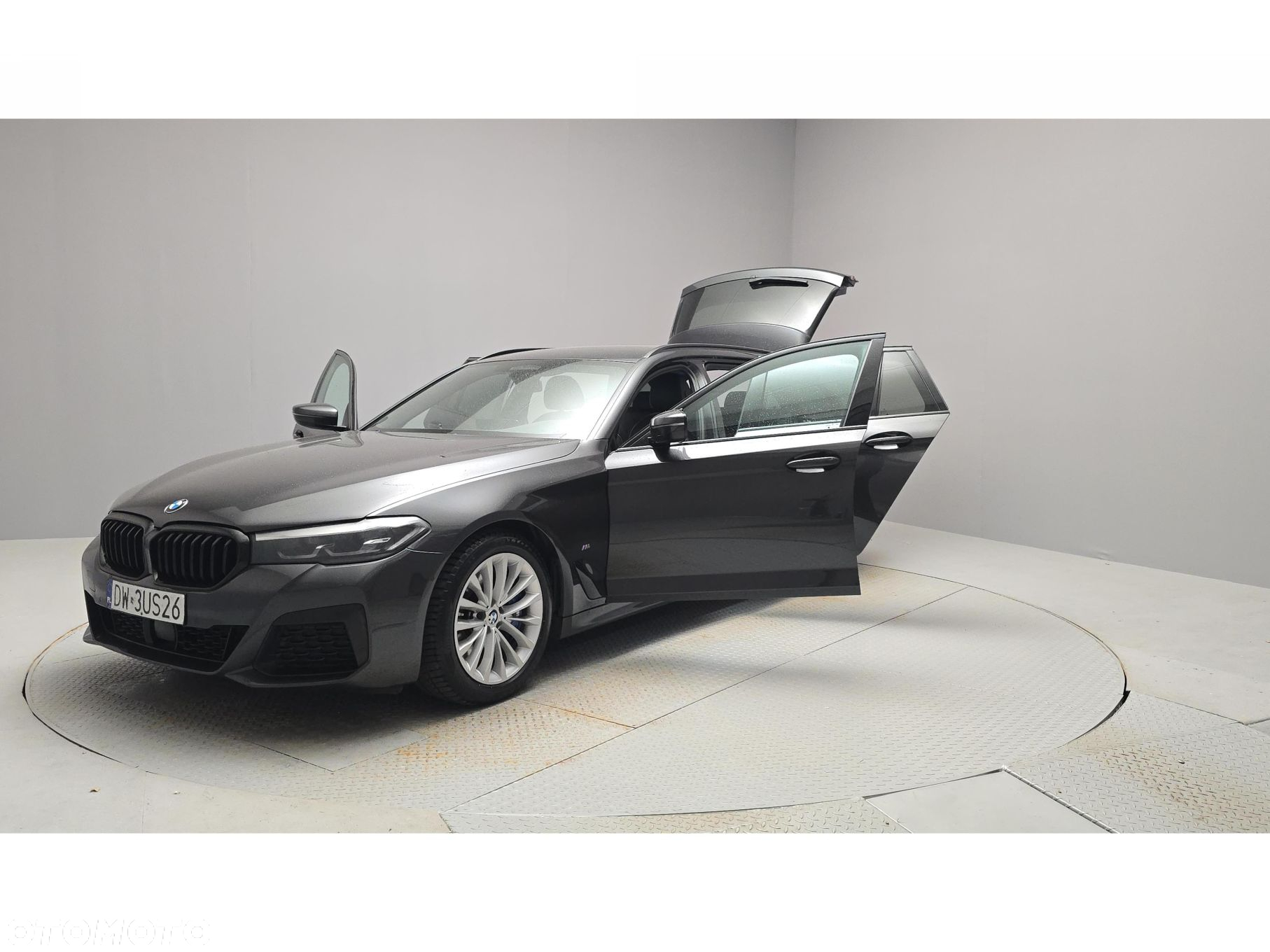 BMW Seria 5 - 13