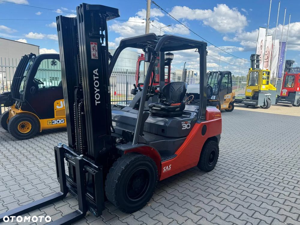 Toyota Toyota 06-8FGF30 / TRIPLEX 4700 mm / LPG  / 2021 rok - 8