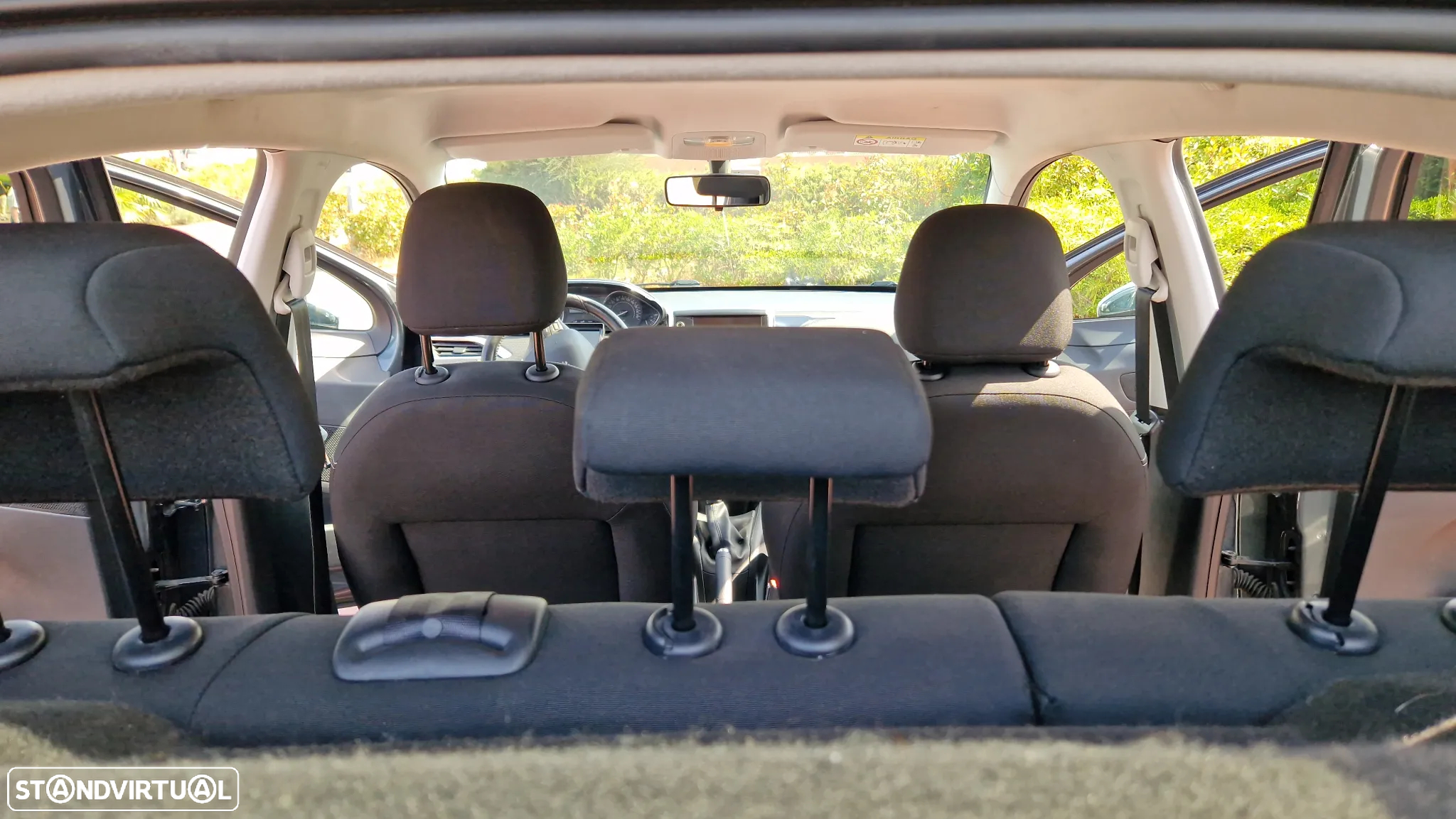Peugeot 208 1.2 PureTech Style - 19
