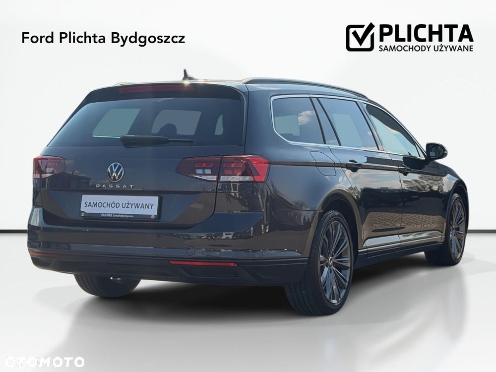 Volkswagen Passat - 5