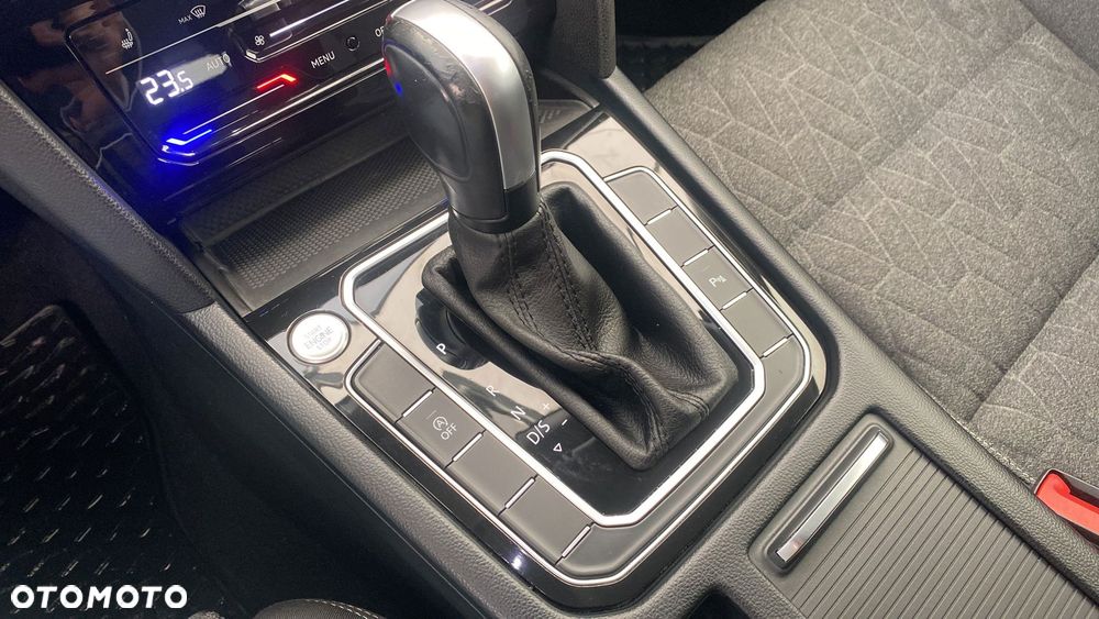 Volkswagen Passat 2023