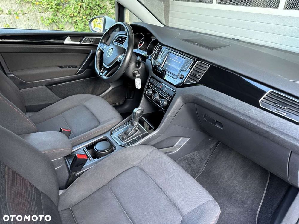 Volkswagen Golf Sportsvan - 21