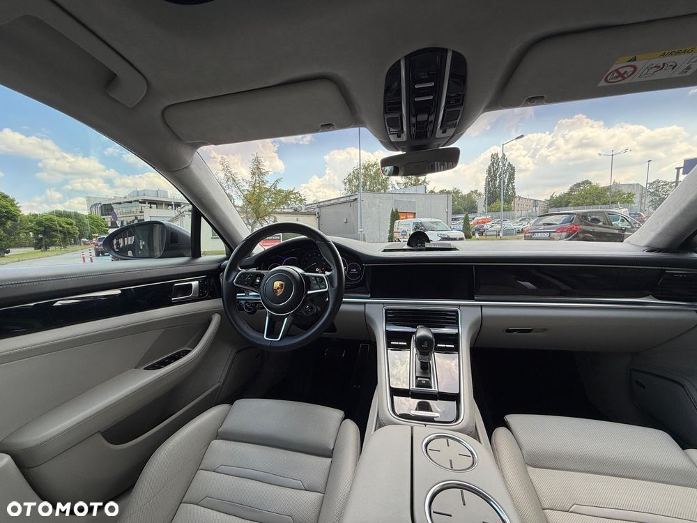 Porsche Panamera 4 E-Hybrid Executive - 6