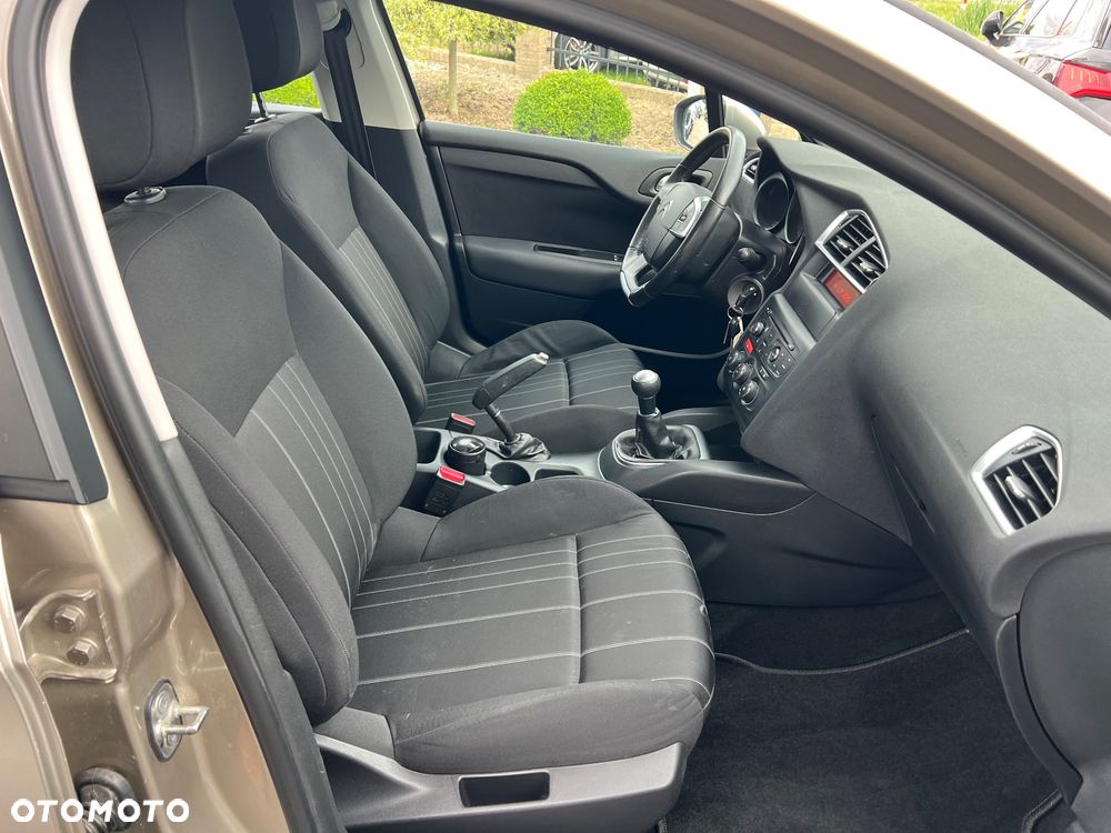 Citroën C4 VTi 95 Attraction - 28
