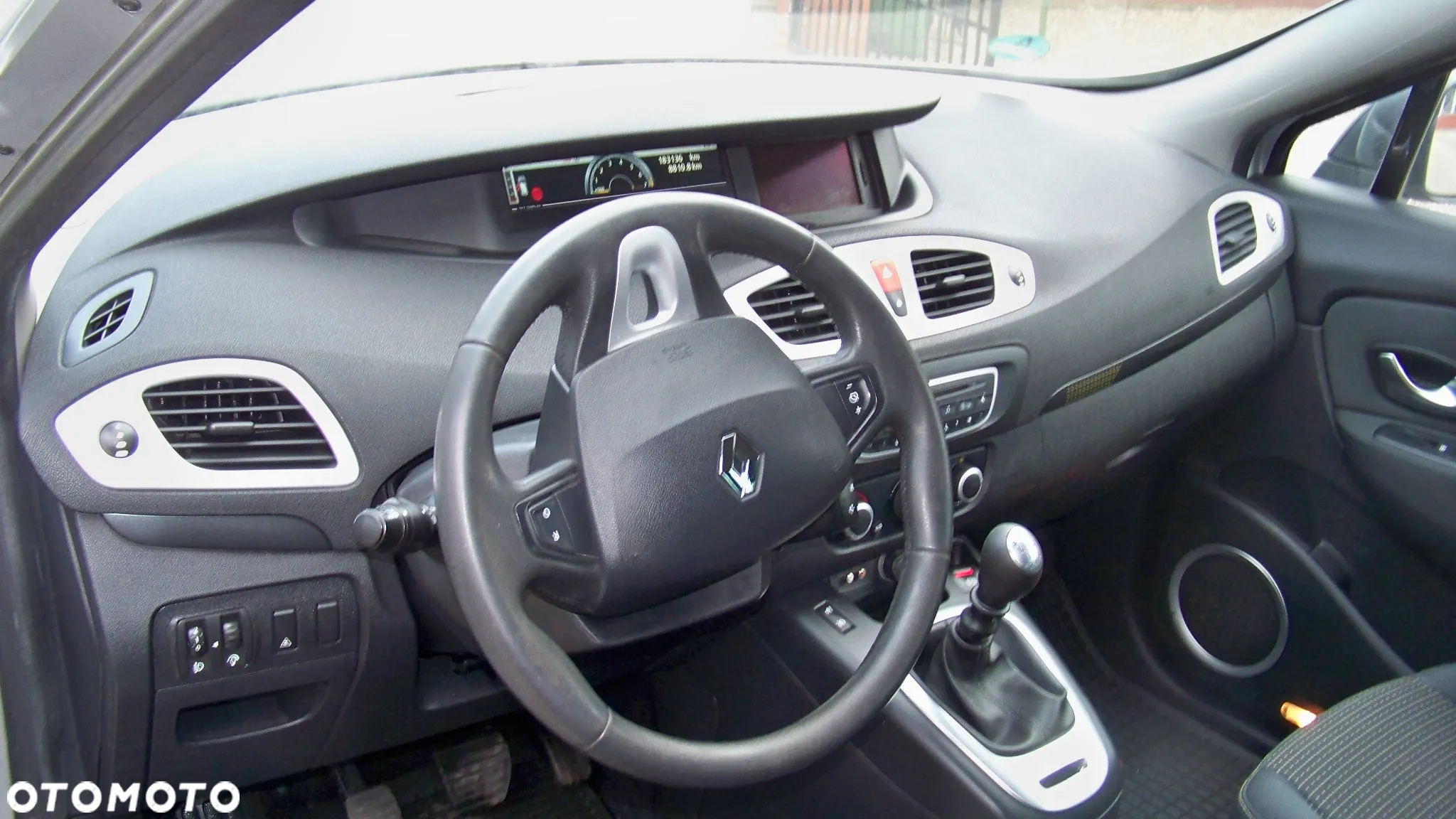 Renault Grand Scenic TCe 130 Bose Edition - 16