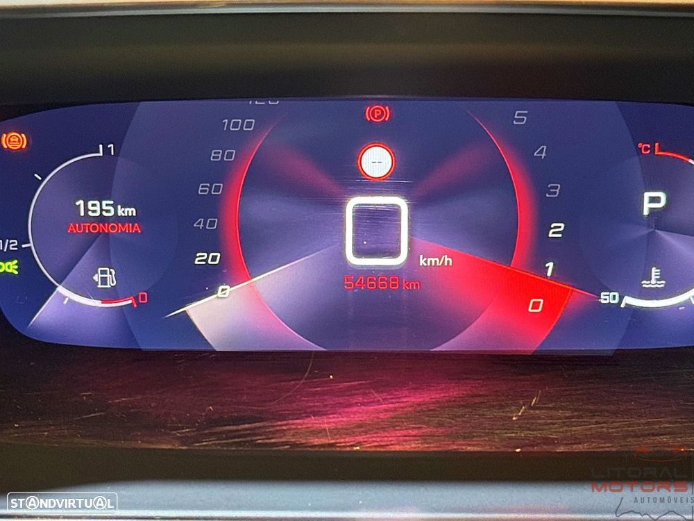 Peugeot 2008 1.2 PureTech GT Line EAT8 - 26