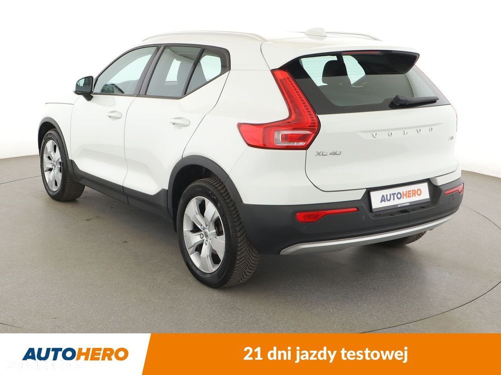 Volvo XC 40 D3 Momentum - 4