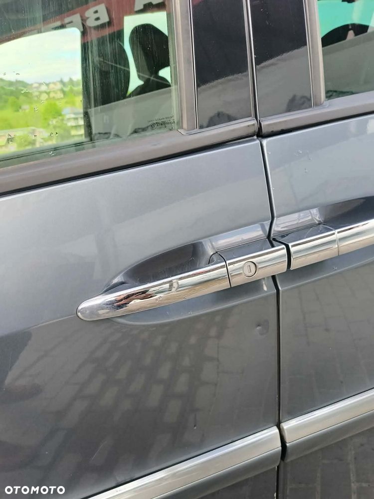 Peugeot 807 HDi 165 Family - 11