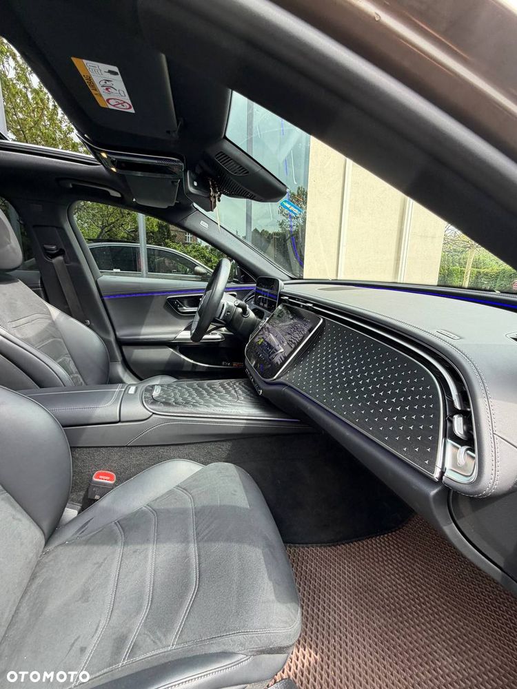 Mercedes-Benz Klasa E 220 d mHEV AMG 9G-Tronic - 11