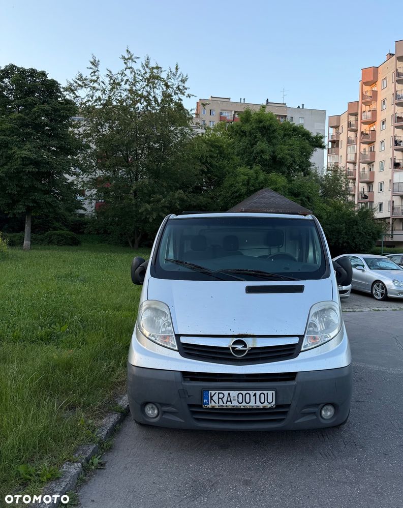 Opel vivaro - 2