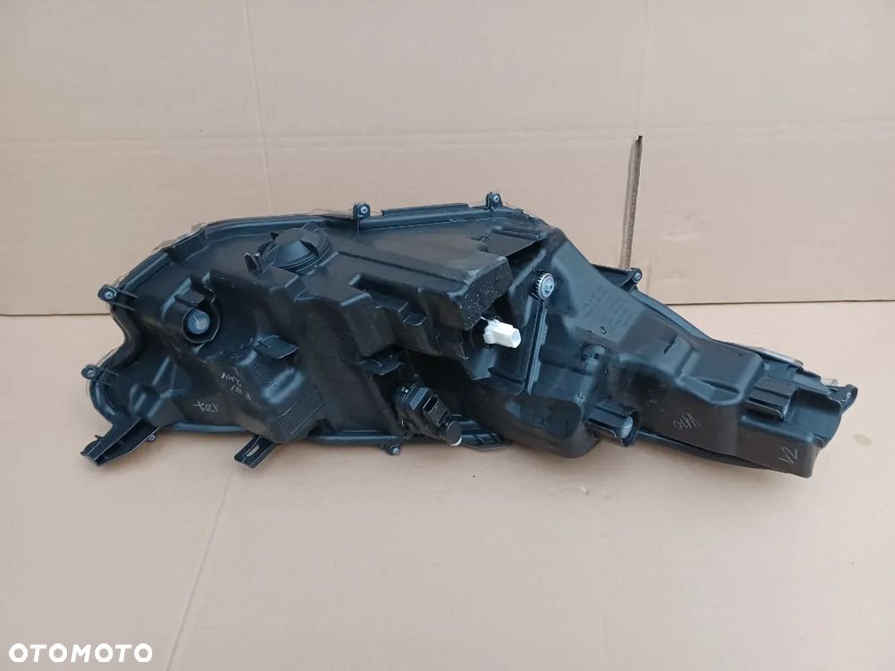 Full Led przedni lewy Toyota Yaris IV 4 lampa oryg - 7