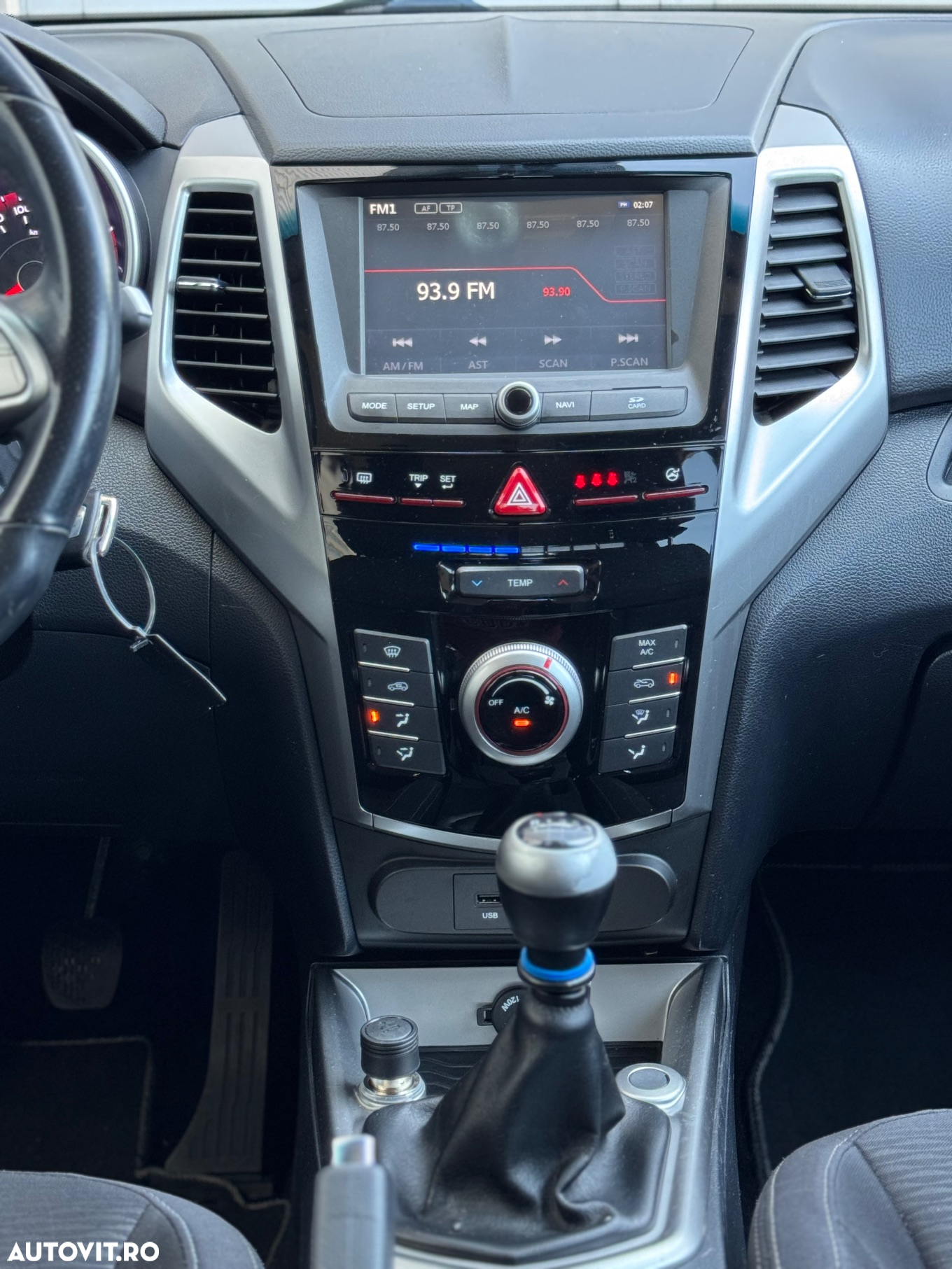 SsangYong Tivoli - 10