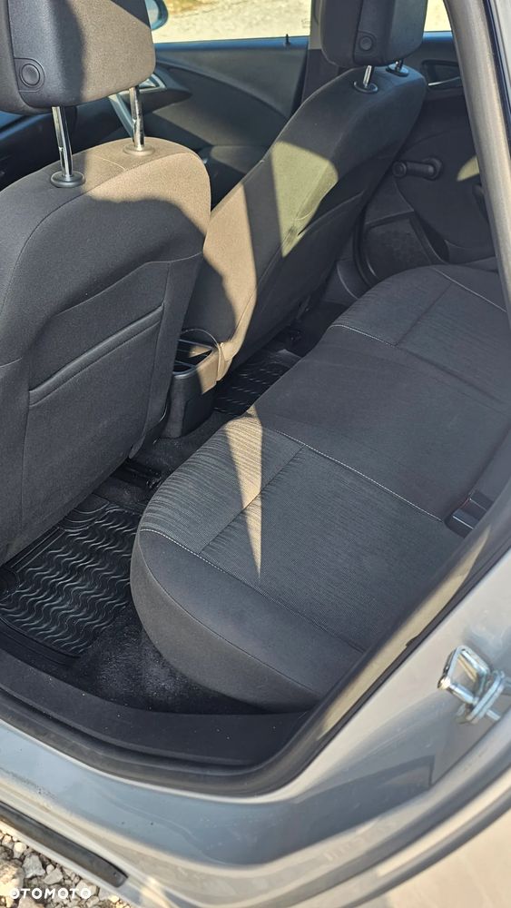 Opel Astra 1.6 Design Edition - 17
