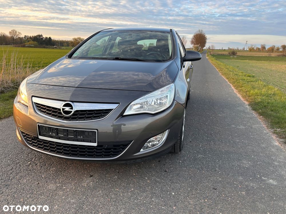 Opel Astra 1.6 Design Edition - 2