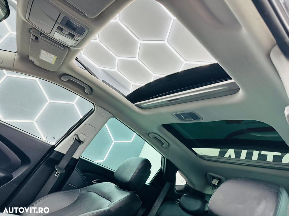 Hyundai ix35 1.7 CRDI 2WD blue Finale Gold - 19