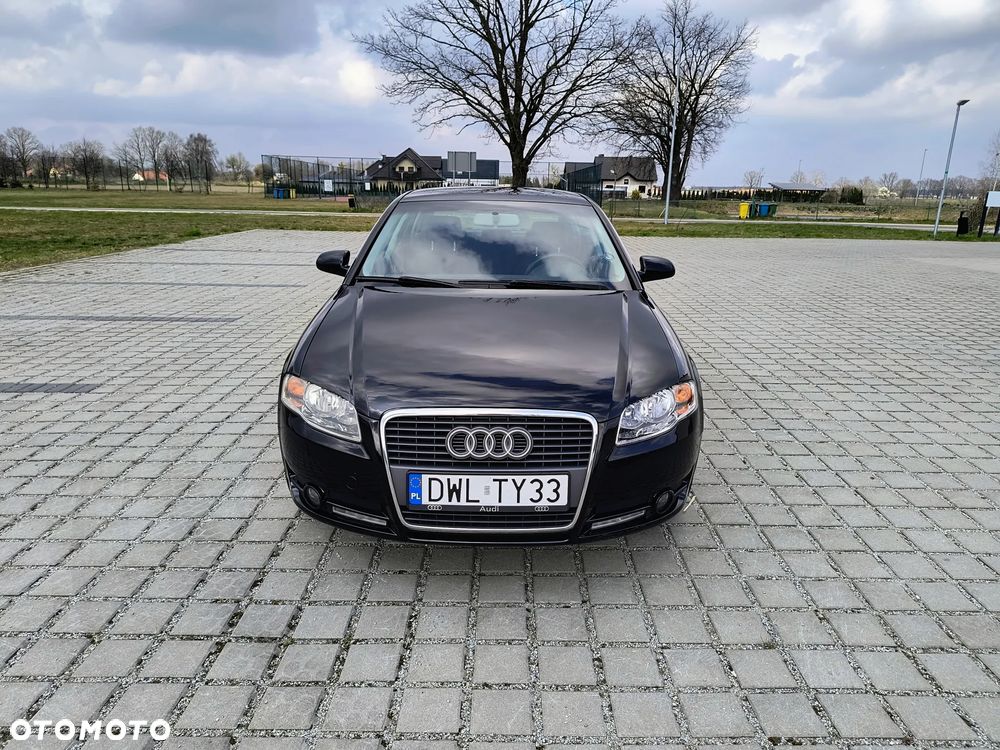 Audi A4 Limousine - 2