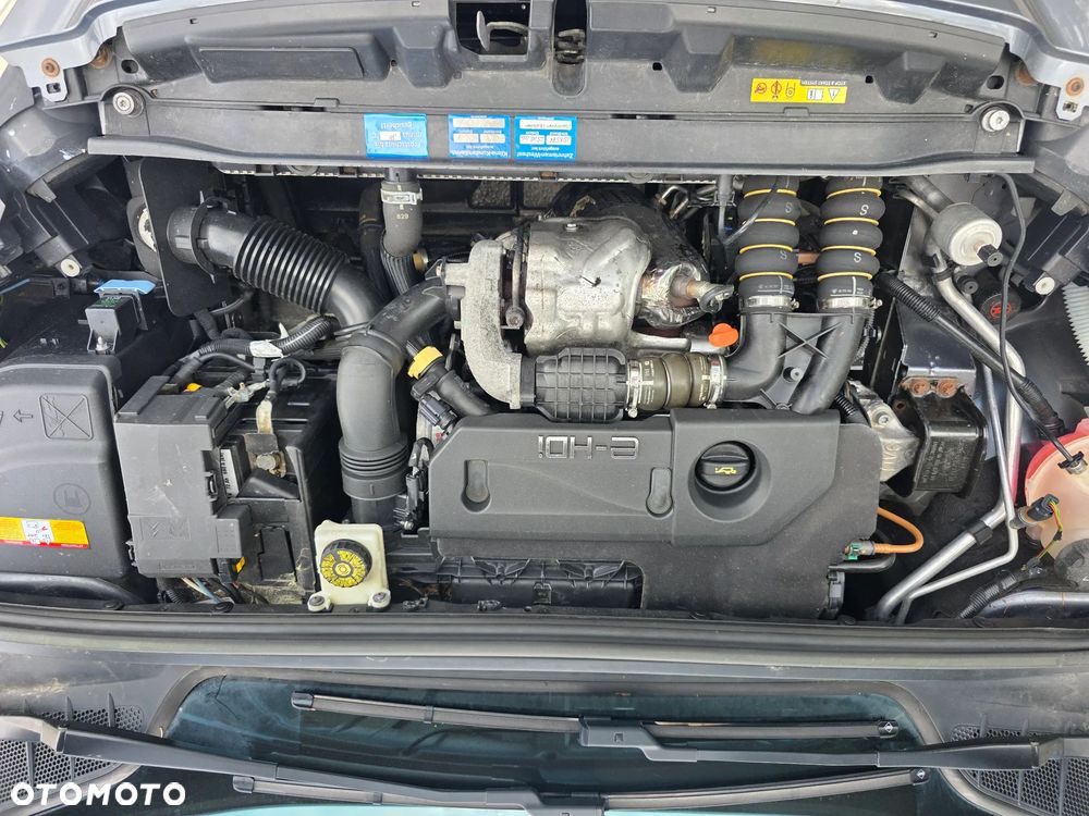 Peugeot 308 1.6 HDi Premium - 33