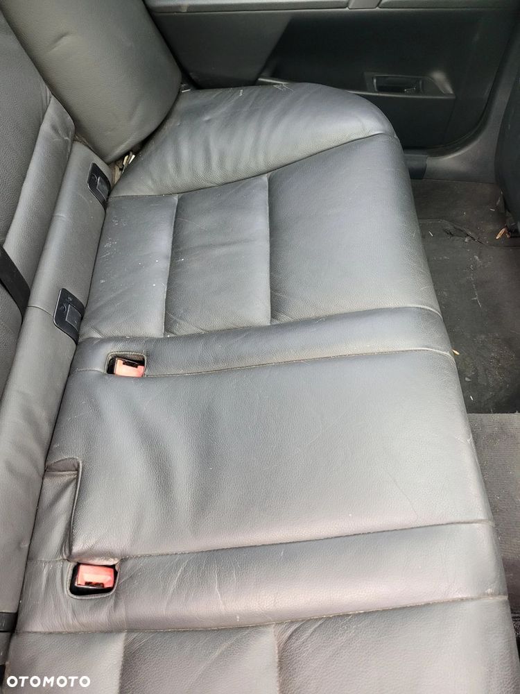 KANAPA TYLNA BMW E61 ISOFIX SKŁADANA C67 - 3