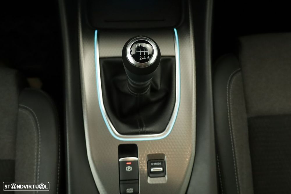 Nissan Qashqai 1.3 DIG-T N-Connecta LED - 14