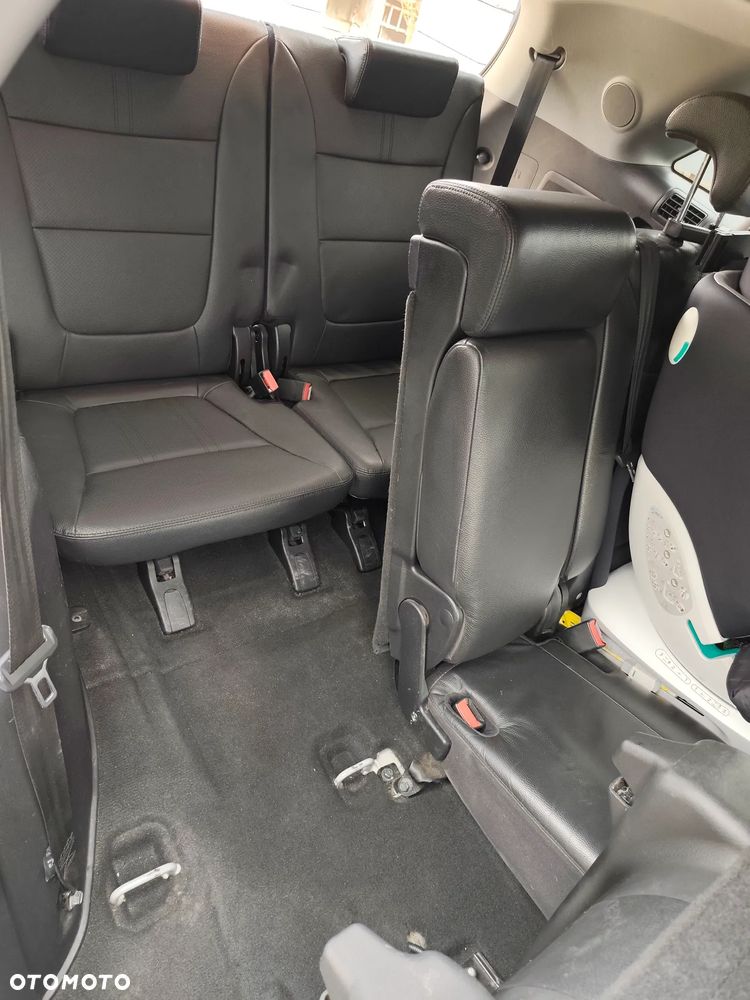 Kia Sorento 2.2 CRDI XL 7os - 12