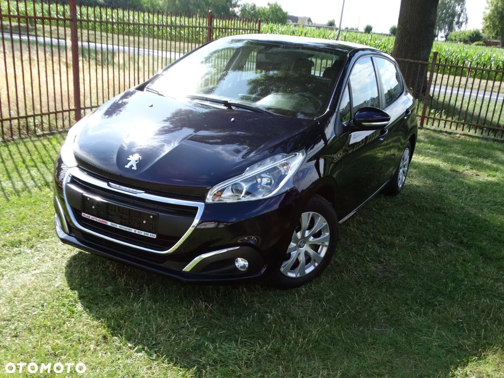 Peugeot 208 - 1