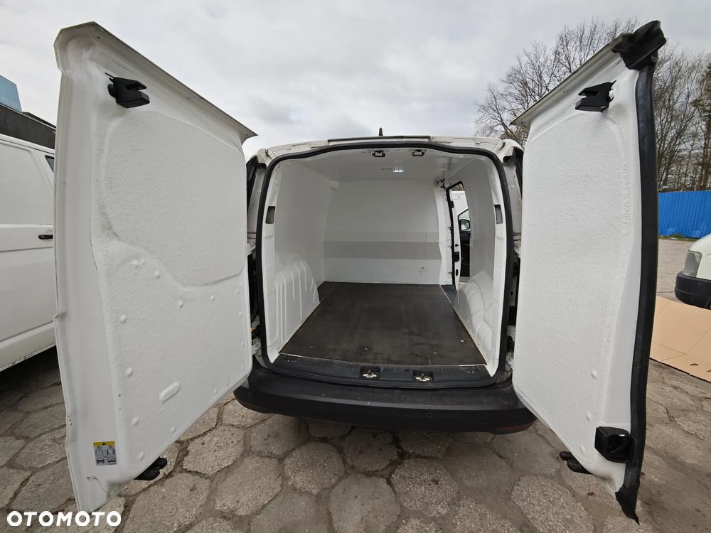 Volkswagen Caddy - 2