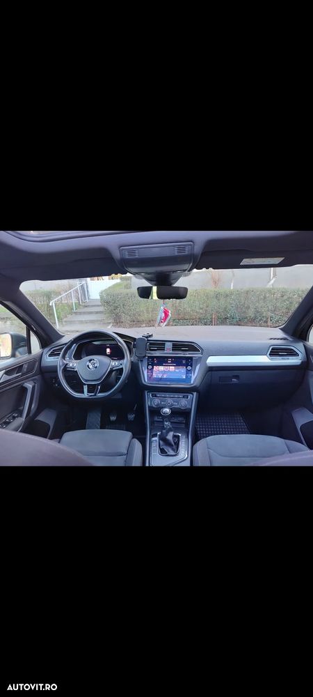 Volkswagen Tiguan - 34