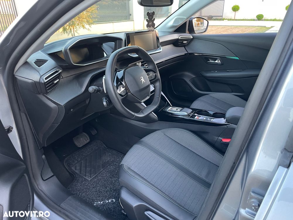 Peugeot 208 1.2 L PureTech STT EAT8 Active Pack - 11