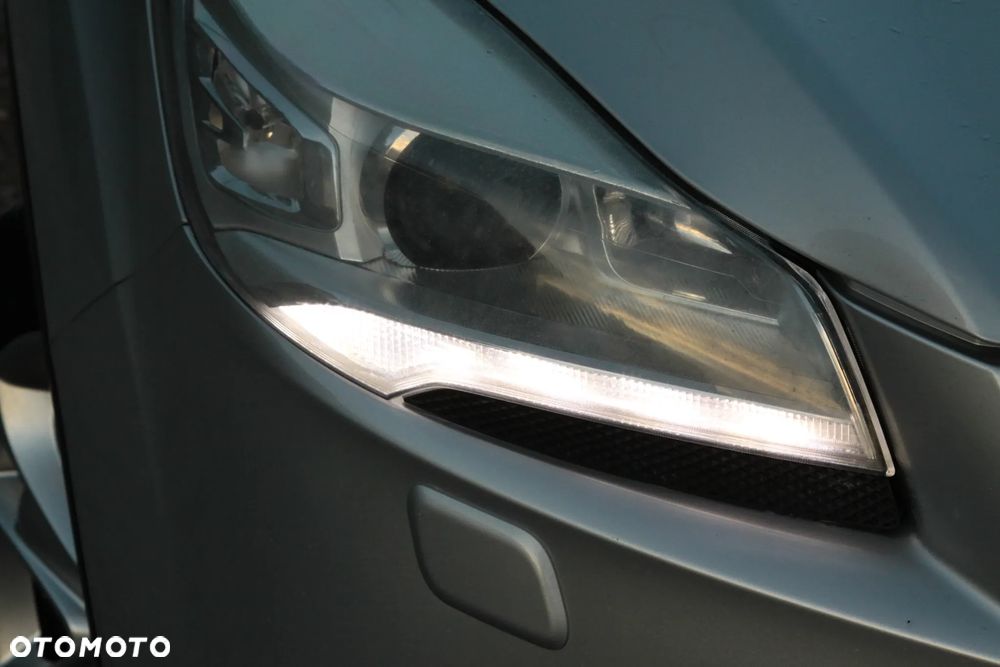 Ford Kuga 2.0 TDCi 4x4 Titanium - 23