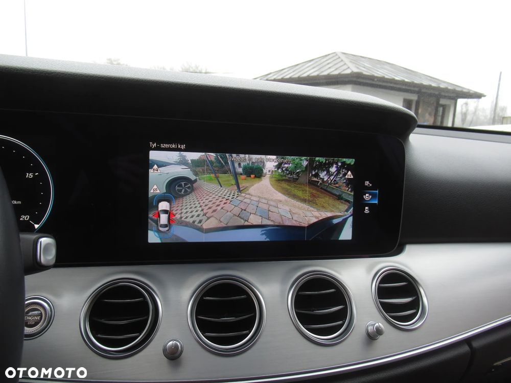 Mercedes-Benz Klasa E 220 d 4-Matic AMG - 20