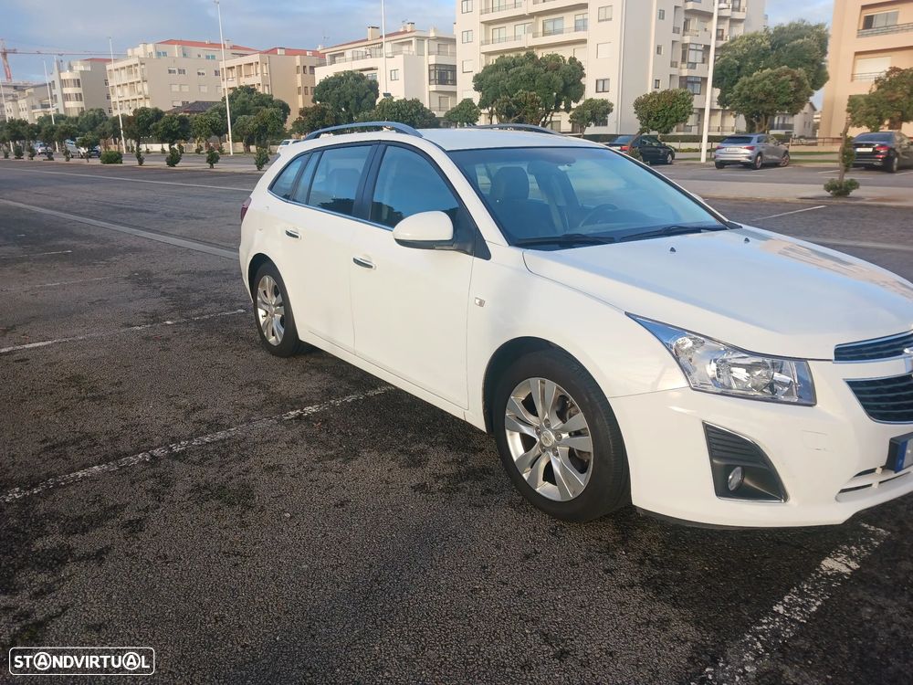 Chevrolet Cruze SW 1.7 VCDi LTZ - 4