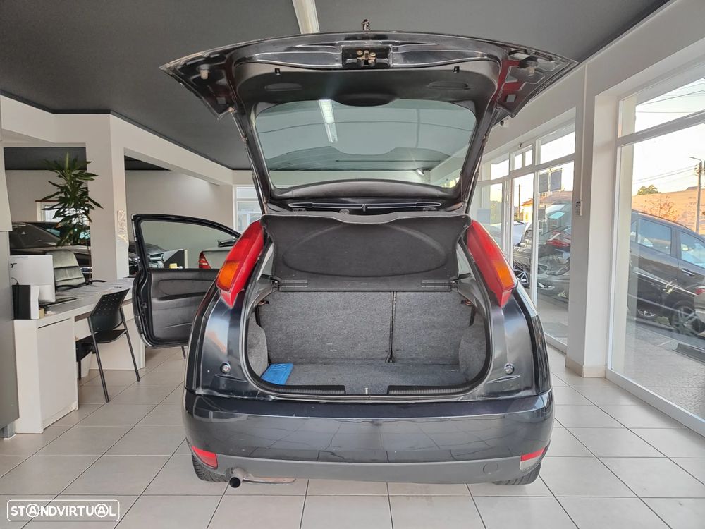 Ford Focus 1.4 Trend - 16