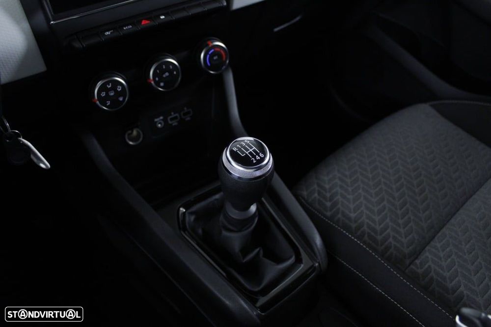 Renault Clio 1.0 TCe Evolution - 31