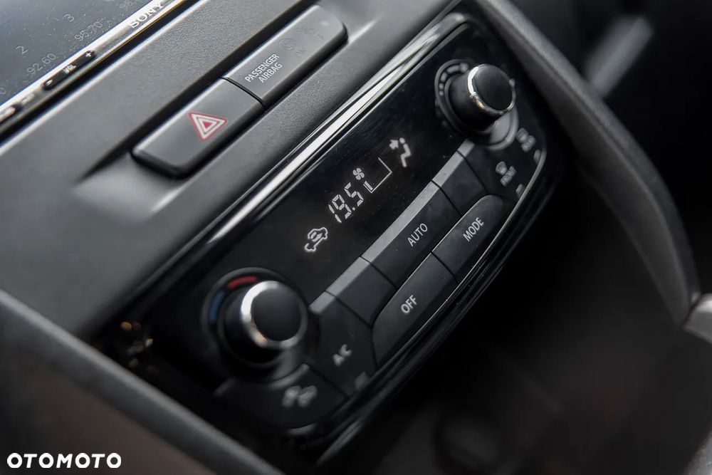 Suzuki Vitara 1.4 Boosterjet Hybrid Comfort+ - 23