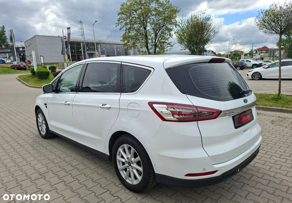 Ford S-Max - 10