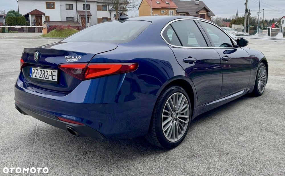 Alfa Romeo Giulia 2.0 Turbo 16V AT8-Q4 Veloce Ti - 6