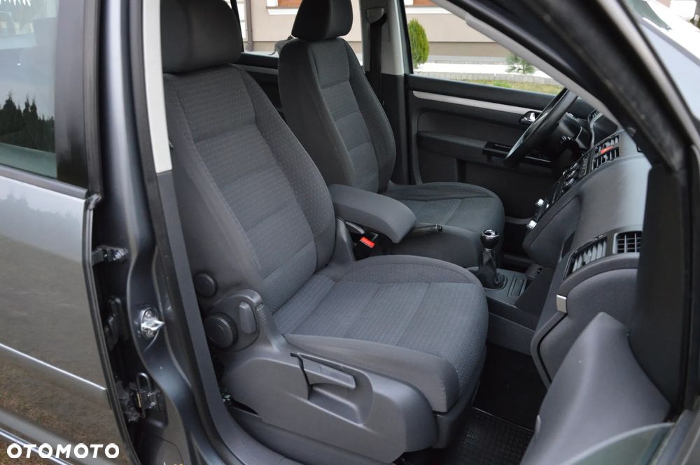 Volkswagen Touran 2.0 TDI Trendline - 27