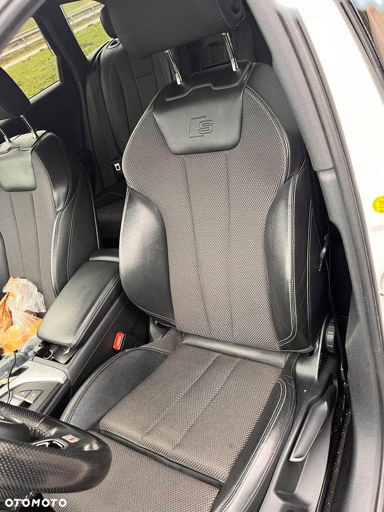 Audi A4 Avant 2.0 TDI Quattro S tronic - 9