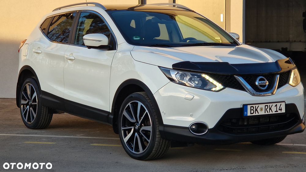 Nissan Qashqai 1.2 DIG-T Xtronic TEKNA+ - 1