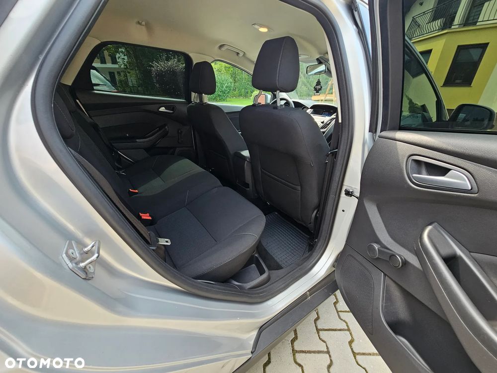 Ford Focus - 8